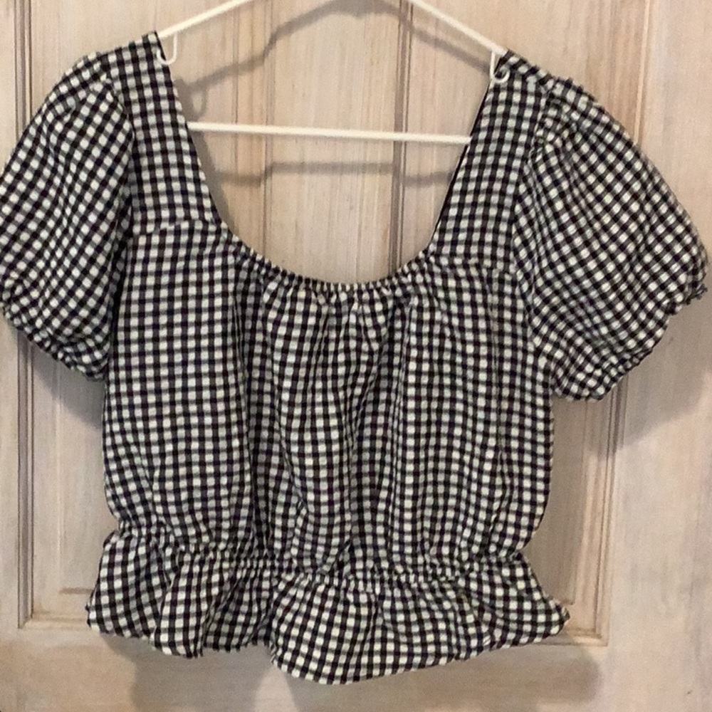 Black & White Gingham Puff Sleeve Crop Top - Women's